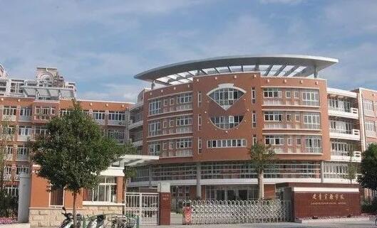 �Ϻ��н���ʵ��ѧУ΢�Ź��ں�