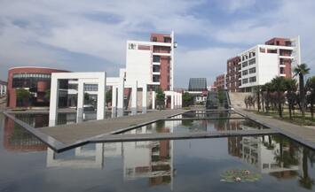 �Ϻ��й�������ѧУ��ַ��΢�Ź��ں�